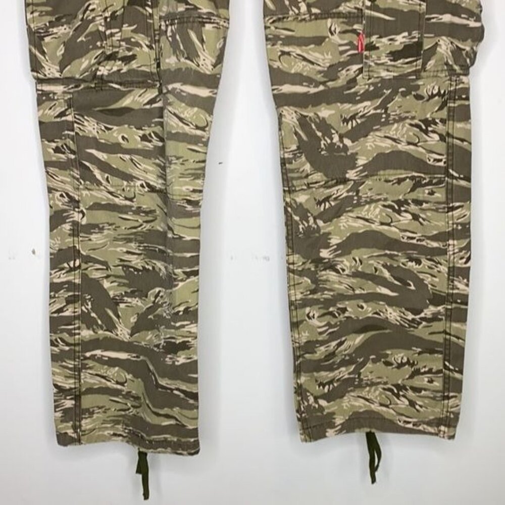Wassup Camo Cargo Pants: Size Extra Large - Picture 3 of 7